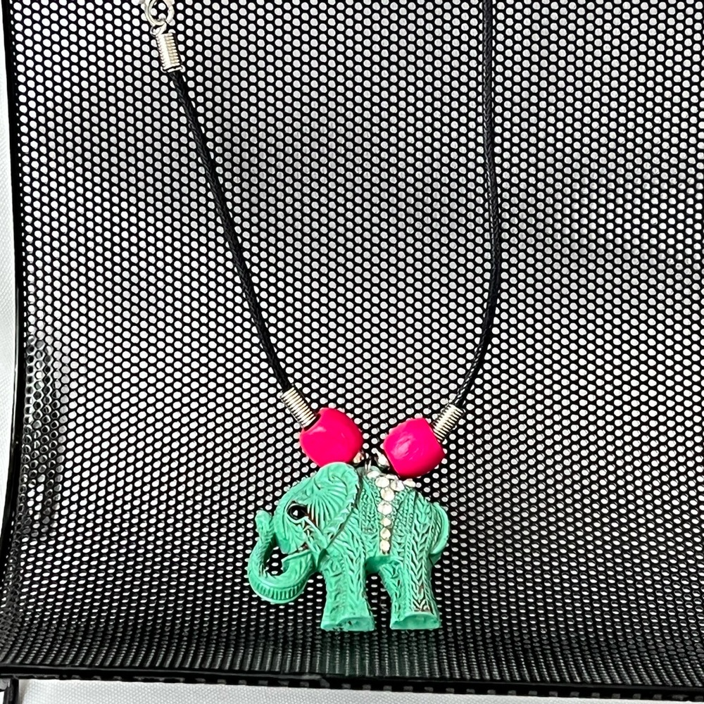 Colliery Necklace Pendant Turquoise Rhinestone Elephant 9” Long Indian Majestic